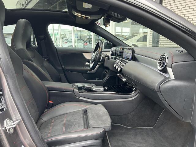 Mercedes-Benz CLA-KLASSE 250 e AMG | Panoramadak | Memorypakket | Sfeerverlichting