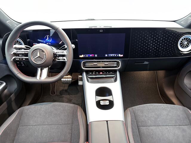 Mercedes-Benz CLA-KLASSE 200 Business Solution AMG 58 kWh | Advanced Plus pakket | Warmtewerend, donkergetint glas | Smartphone integratie | URBAN GUARD | Vast panoramadak |