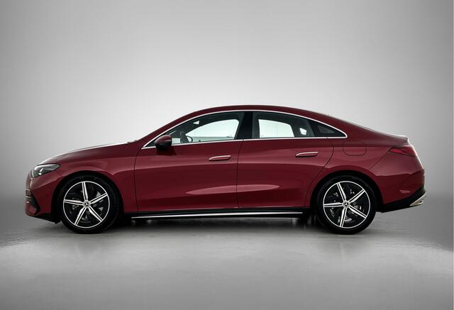 Mercedes-Benz CLA-KLASSE 200 Business Solution AMG | Parkeerpakket | Smartphone integratie | URBAN GUARD | Vast panoramadak | Sfeerverlichting | Gezichtsherkenning | Stoelverwarming |