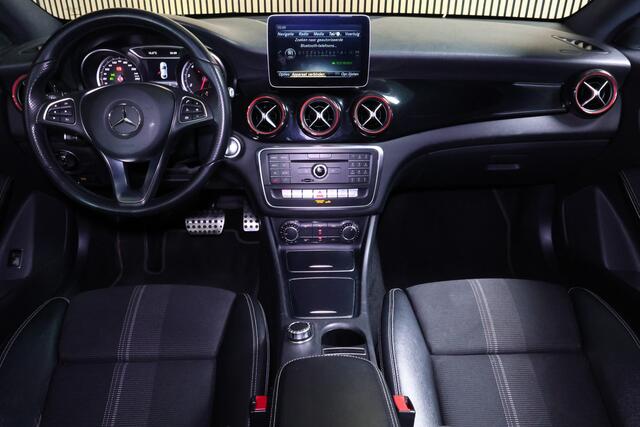 Mercedes-Benz CLA-KLASSE 200 Prestige AMG automaat PANODAK 017