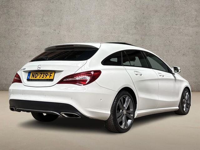 Mercedes-Benz CLA-KLASSE 180 AMG Sport Automaat (SCHUIFDAK, GROOT NAVI, LEDER, GETINT GLAS, SPORTSTOELEN, ZWART HEMEL, CRUISE, NIEUWE APK, NIEUWSTAAT)