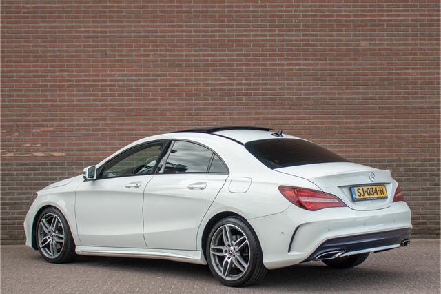 Mercedes-Benz CLA-KLASSE 180 Business Solution AMG, 61.000km NAP, Panoramadak, Carplay, Stoelverwarming, Camera, Half leder, Park Assist.