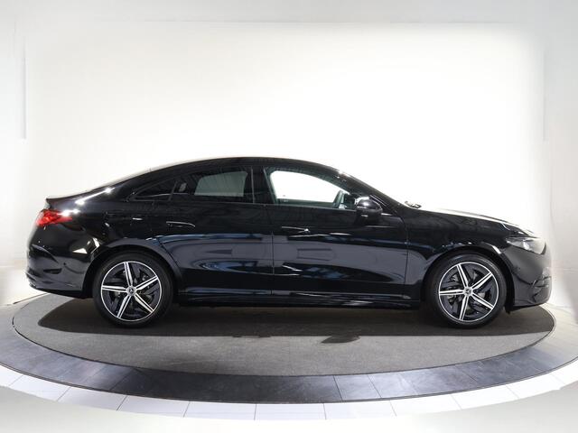 Mercedes-Benz CLA-KLASSE 250+ Launch Edition 85 kWh | Night | Panoramadak | Stoelverwarming | DISTRONIC | Achteruitrijcamera | Dodehoekassistent | Trekhaak |
