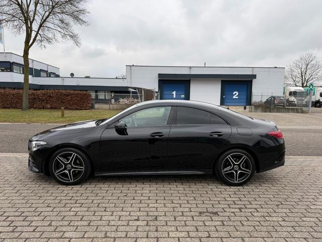 Mercedes-Benz CLA-KLASSE 180 AMG Sfeerverl Night Pakket