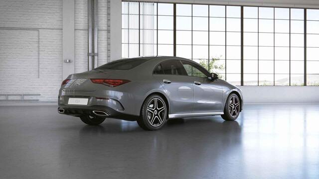 Mercedes-Benz CLA-KLASSE 180 AMG Line | Night | Panoramadak | Lederen bekleding | Widescreen | Sfeerverlichting | Stoelverwarming |