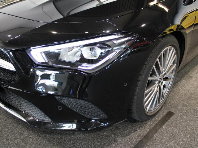 Mercedes-Benz CLA-KLASSE 180 Luxury Line