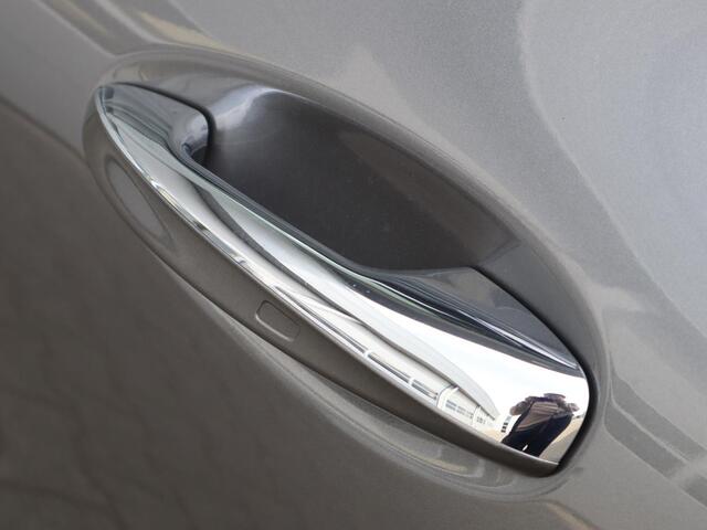 Mercedes-Benz CLA-KLASSE 180 Business Solution AMG