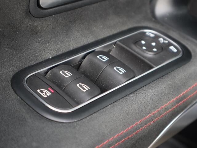 Mercedes-Benz CLA-KLASSE 180 Business Solution AMG