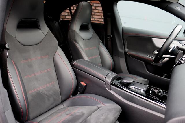 Mercedes-Benz CLA-KLASSE 180 AMG Line | Panoramadak | Memory | Sfeerverlichting | Camera | Advanced Sound System | Keyless Go | Zitcomfortpakket | Cruise Control | Multibeam LED |