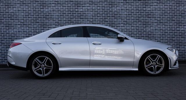 Mercedes-Benz CLA-KLASSE 180 AMG Line | Apple Carpaly | Android Auto | Navigatie | Achteruitrijcamera | Parkeersensoren | Sportstoelen | Keyless Entry