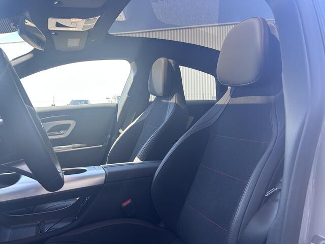 Mercedes-Benz CLA-KLASSE 200 Business Solution AMG | Premium Pakket | Superscreen | Winterpakket | Nightpakket |Dodehoekassistent | Adaptieve cruisecontrol | Smartphone integratiepakket | Massage functie