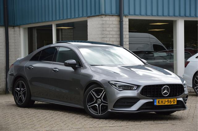 Mercedes-Benz CLA-KLASSE 180 AMG-LINE | PANORAMADAK | SFEERVERLICHTING | KEYLESS-GO | CAMERA | KEYLESS-GO | NIGHT-PAKKET | ENZ