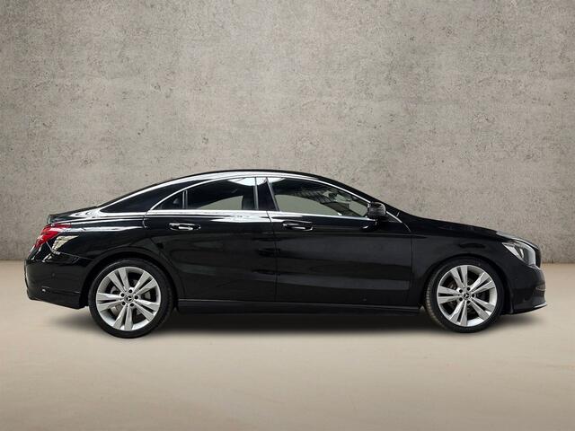 Mercedes-Benz CLA-KLASSE 180 Sport Automaat (GROOT NAVI, ZWART HEMEL, LEDER, STOELVERWARMING, ADAPTIVE CRUISE, SPORTSTOELEN, KEYLESS START, NIEUWE APK, NIEUWSTAAT)