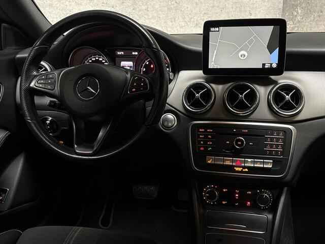Mercedes-Benz CLA-KLASSE 180 Sport Automaat (GROOT NAVI, ZWART HEMEL, LEDER, STOELVERWARMING, ADAPTIVE CRUISE, SPORTSTOELEN, KEYLESS START, NIEUWE APK, NIEUWSTAAT)