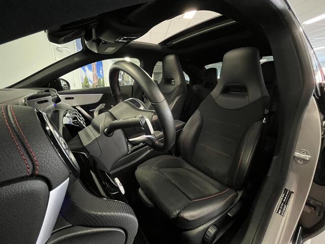 Mercedes-Benz CLA-KLASSE 180 Business Solution AMG | Pano | Stoelverwarming | Camera |