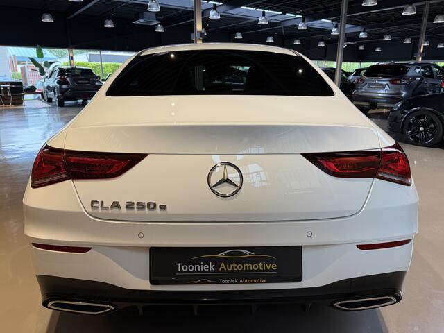 Mercedes-Benz CLA-KLASSE 250 e AMG Line | Widescreen | Panoramadak