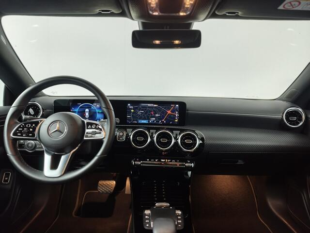 Mercedes-Benz CLA-KLASSE 180 Business Line NAVIGATIE | ACHTERUITRIJCAMERA | PARKEERSENSOREN