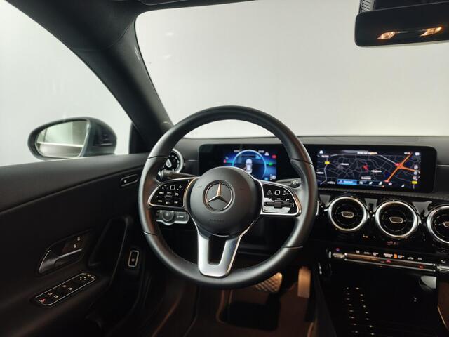Mercedes-Benz CLA-KLASSE 180 Business Line NAVIGATIE | ACHTERUITRIJCAMERA | PARKEERSENSOREN