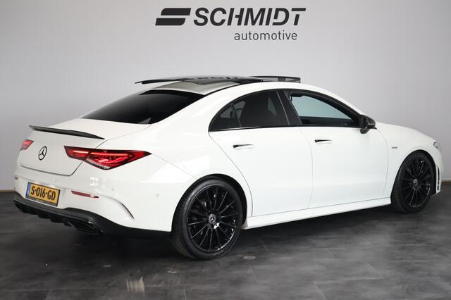 Mercedes-Benz CLA-KLASSE 180 AMG Edition 1 | Panorama | Sfeerverlichting | Stoelverwarmin