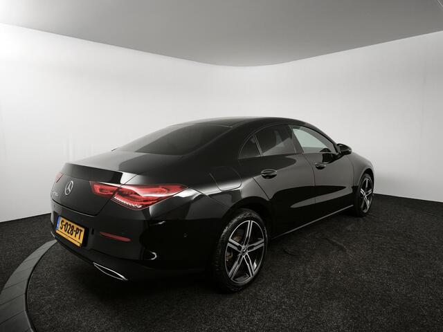 Mercedes-Benz CLA-KLASSE 250 e Luxury Line | Navigatie | Camera | Stoelverwarming |