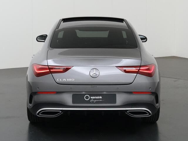 Mercedes-Benz CLA-KLASSE Coupé 180 Business Solution AMG | Elek. Trekhaak | Premium Plus | Winterpakket | Techniekpakket | Burmester | Panoramadak | HUD | Stoelverwarming | 360° Camera |