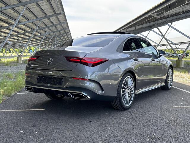 Mercedes-Benz CLA-KLASSE 180 Business Solution AMG | Panoramadak | Burmester | Trekhaak | Rijassistentiepakket | Winter pakket | 360 camera |