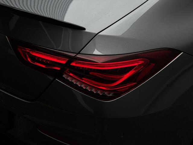 Mercedes-Benz CLA-KLASSE 250 e AMG Line Burmester | Pano | Memory | Camera | 12 maanden garantie