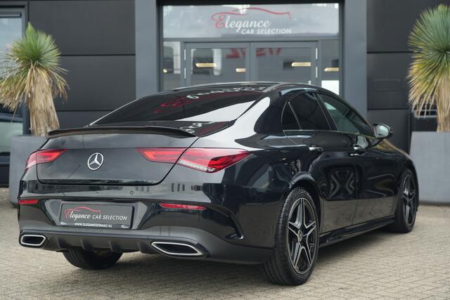 Mercedes-Benz CLA-KLASSE 200 Business Solution AMG 164pk Panoramdak/Stoelverwarming/Camera