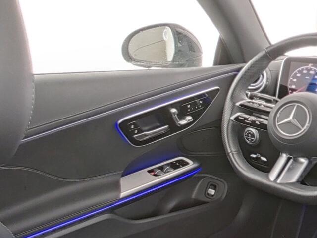 Mercedes-Benz CLE Cabriolet 200 AMG Line Trekhaak | AMG Line Night Pakket | Memory Voorstoelen | Aircap | Airscarf | Stoel en Stuur verwarming. Inclusief 24 maanden MB Certified garantie voor Europa.