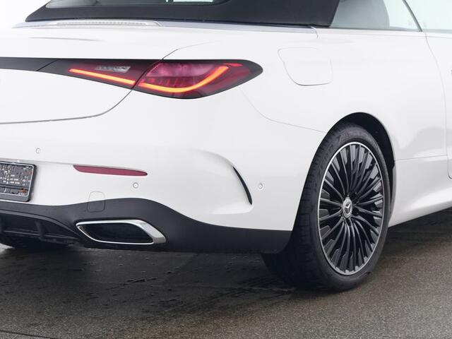 Mercedes-Benz CLE Cabriolet 200 AMG Line Trekhaak | AMG Line Night Pakket | Memory Voorstoelen | Aircap | Airscarf | Stoel en Stuur verwarming. Inclusief 24 maanden MB Certified garantie voor Europa.