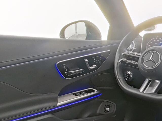 Mercedes-Benz CLE Cabriolet 180 AMG Line AMG Line | Night Pakket | 20 Inch AMG velgen | Cabriolet Comfort-Pakket | Memory Voorstoelen | Ledkoplampen.