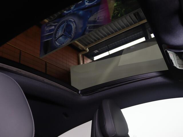 Mercedes-Benz CLE Coupé 300 4MATIC AMG Line Premium Plus | Panoramadak | Memory | 20-Inch | Nightpakket | AMG spoiler