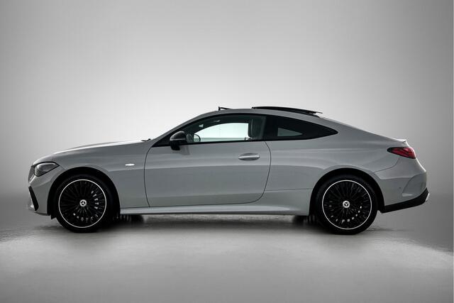 Mercedes-Benz CLE Coupé 300 e AMG Plug-In Hybride AMG Premium Plus | Night Pakket | Panorama Schuif-Kanteldak | Distronic | Digital Licht | Rijassistentiepakket plus. Inclusief 24 maanden Mercedes-Benz Certified garantie voor Europa.