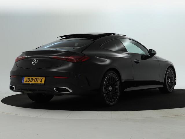 Mercedes-Benz CLE Coupé 200 AMG Nightpakket | Panoramadak | Stuur en Stoelverwarming | Dode Hoek Ass | Memory | CarPlay | Inclusief 24 maanden Mercedes-Benz Certified garantie voor Europa.