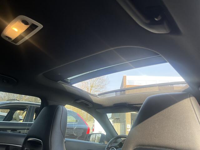 Mercedes-Benz Cla Shooting Brake 200 AMG AUTOMAAT OPEN DAK TREKHAAK