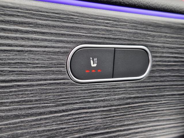 Mercedes-Benz Cla Shooting Brake 180 Star Edition AMG | Panoramadak | Nightpakket | Dodehoekassistent | Apple CarPlay | Android Auto | Sfeerverlichting | Stoelverwarming | Achteruitrijcamera | Elektrisch inklapbare buitenspiegels