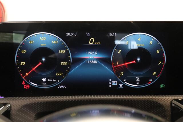 Mercedes-Benz Cla Shooting Brake 180 Business Solution AMG | Panoramadak | Trekhaak | 18"Lichtmetaal | LED koplampen |