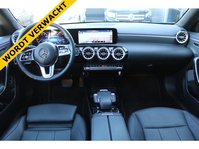 Mercedes-Benz Cla Shooting Brake 250e AUT8 Luxury Line PANORAMADAK LEDER NIGHT PAKKET SFEER 18''