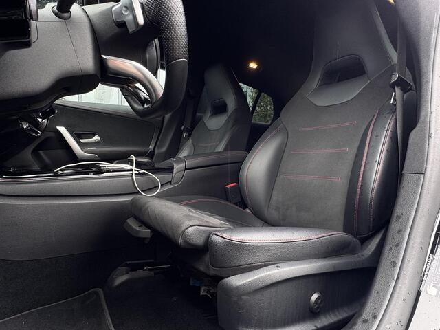 Mercedes-Benz Cla Shooting Brake 250 e AMG Line Night | Memory Seats | Diamond Grill