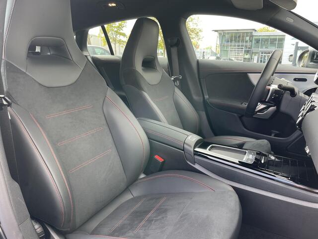 Mercedes-Benz Cla Shooting Brake 200 AMG Line | Achteruitrijcamera | Stoelverwarming | Sfeerverlichting