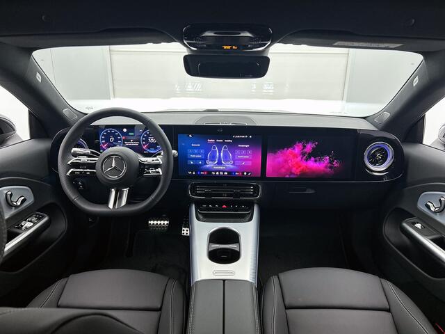 Mercedes-Benz Cla Shooting Brake 200 Business Solution AMG 58 kWh | Premium Pakket | Winterpakket | Nightpakket | Trekhaak | Massagefunctie | Smartphone integratie | Vast panoramadak | Sfeerverlichting | Sierelementen in aluminium | Verlichte grill |
