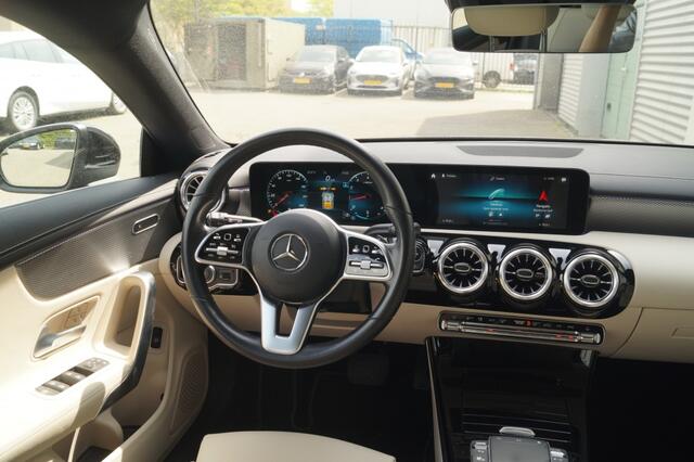 Mercedes-Benz Cla Shooting Brake 200 163pk Automaat Business Solution Luxury -LEER-
