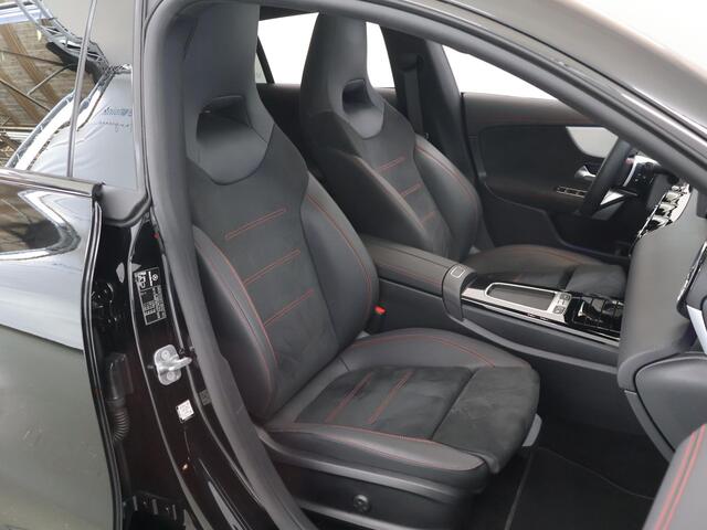 Mercedes-Benz Cla Shooting Brake 250e Business Solution AMG | Panoramaschuifdak | Night | Head-up display | 360° camera | Dodehoekassistent |