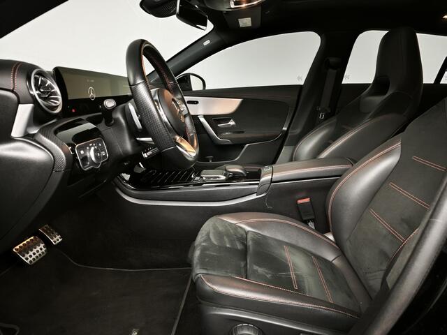 Mercedes-Benz Cla Shooting Brake 250 e AMG Line | Pano | Camera | Navigatie | Leer/Alcantara