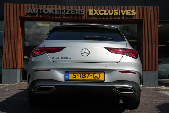 Mercedes-Benz Cla Shooting Brake 250 e Premium Plus AMG Panoramadak Widescreen Camera LED