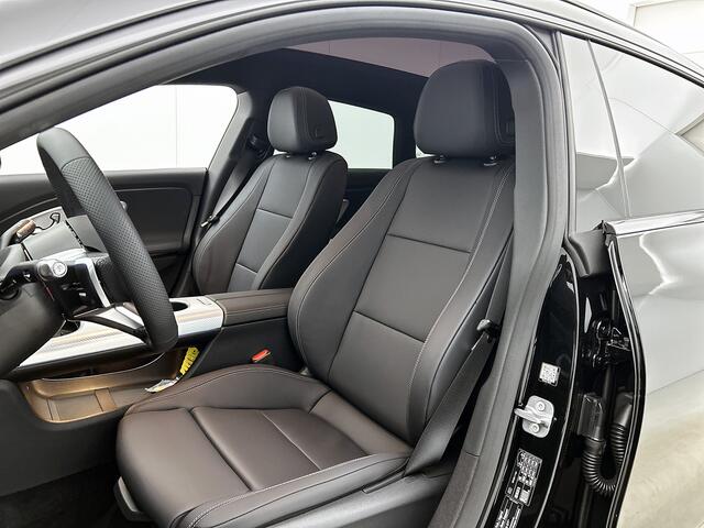 Mercedes-Benz Cla Shooting Brake 200 Business Solution AMG 58 kWh | Premium pakket | Winterpakket | Nightpakket | MBUX Augmented Reality navigatie | Trekhaak | Massagefunctie | URBAN GUARD | Vast panoramadak | MBUX Virtuele Assistant |