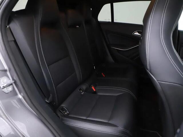 Mercedes-Benz Cla Shooting Brake 180 Prestige | LED | Pano | Clima | Navi | Keyless | 08-2018 73.324 KM