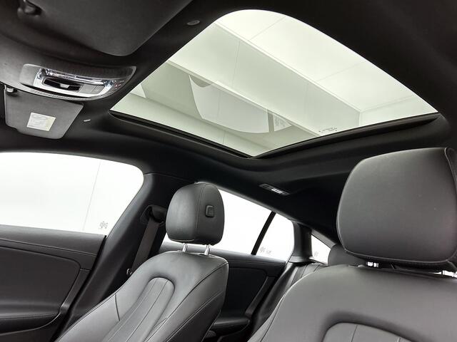Mercedes-Benz Cla Shooting Brake 180 Luxury Line | Achteruitrijcamera | Lederen bekleding | EASY PACK achterklep | Keyless Entry | Smartphone intergratie | Inclusief 24 maanden MB Certified garantie voor Europa.