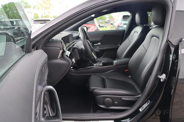 Mercedes-Benz Cla Shooting Brake 250 e Luxury Line PHEV | Adap. Cruise | Leder | Stoelververwarming | Carplay | Sfeerverlichting