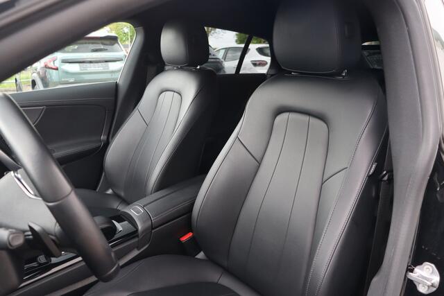 Mercedes-Benz Cla Shooting Brake 250 e Luxury Line PHEV | Adap. Cruise | Leder | Stoelververwarming | Carplay | Sfeerverlichting